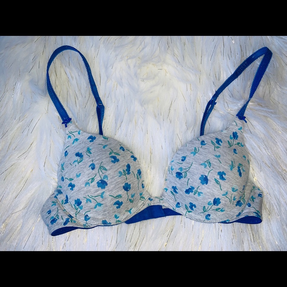 VICTORIAS SECRET BRA